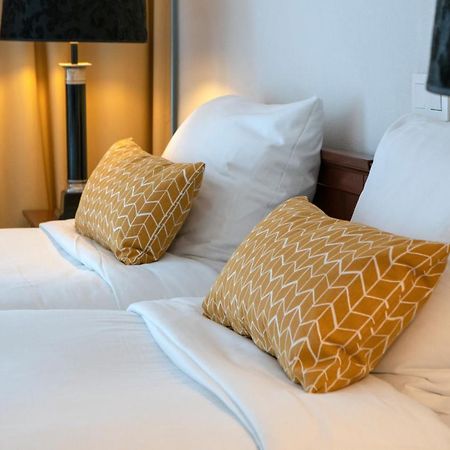 Hotel De Blaauwe Leeuw Тернезен Екстериор снимка