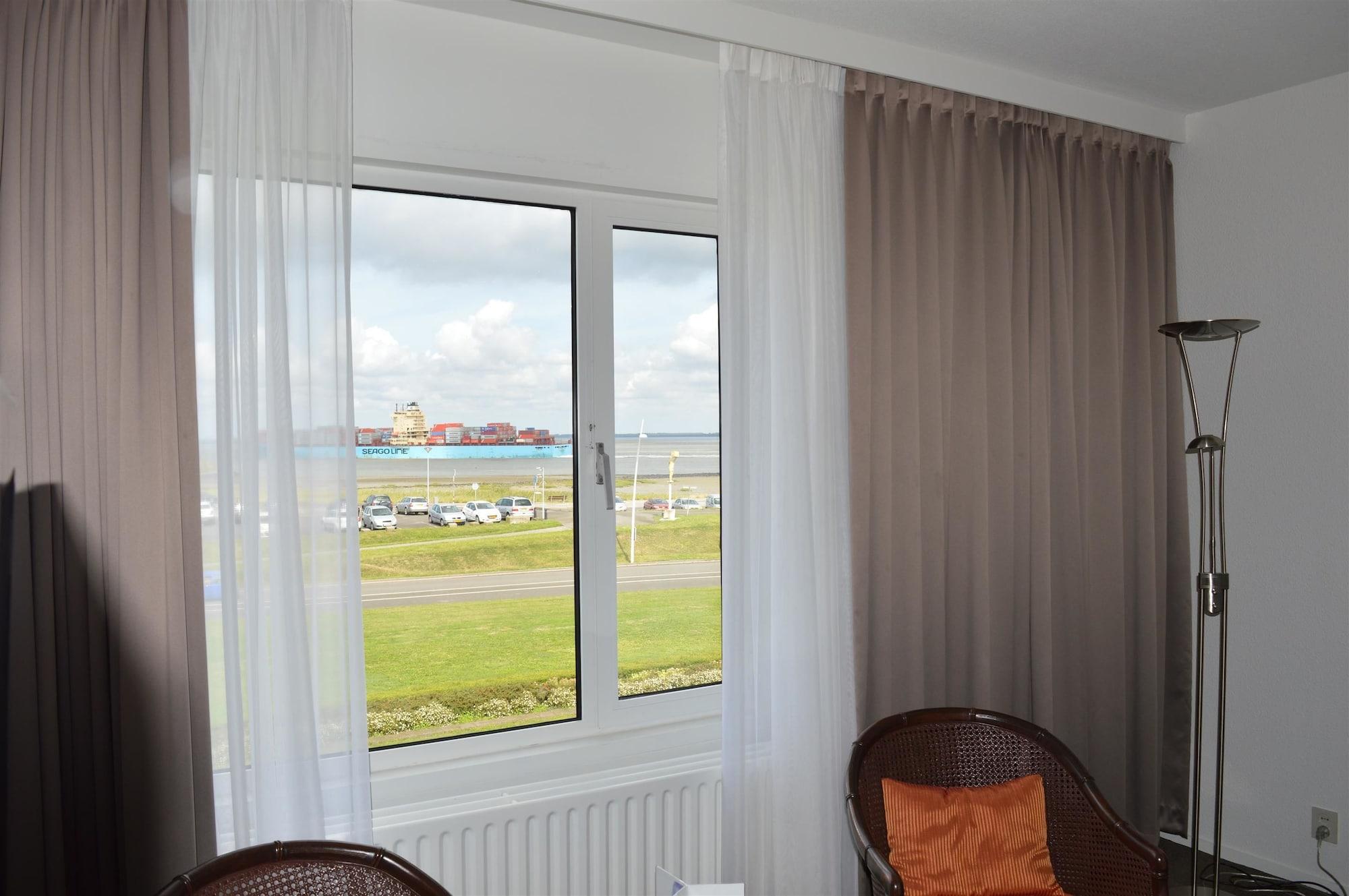 Hotel De Blaauwe Leeuw Тернезен Екстериор снимка