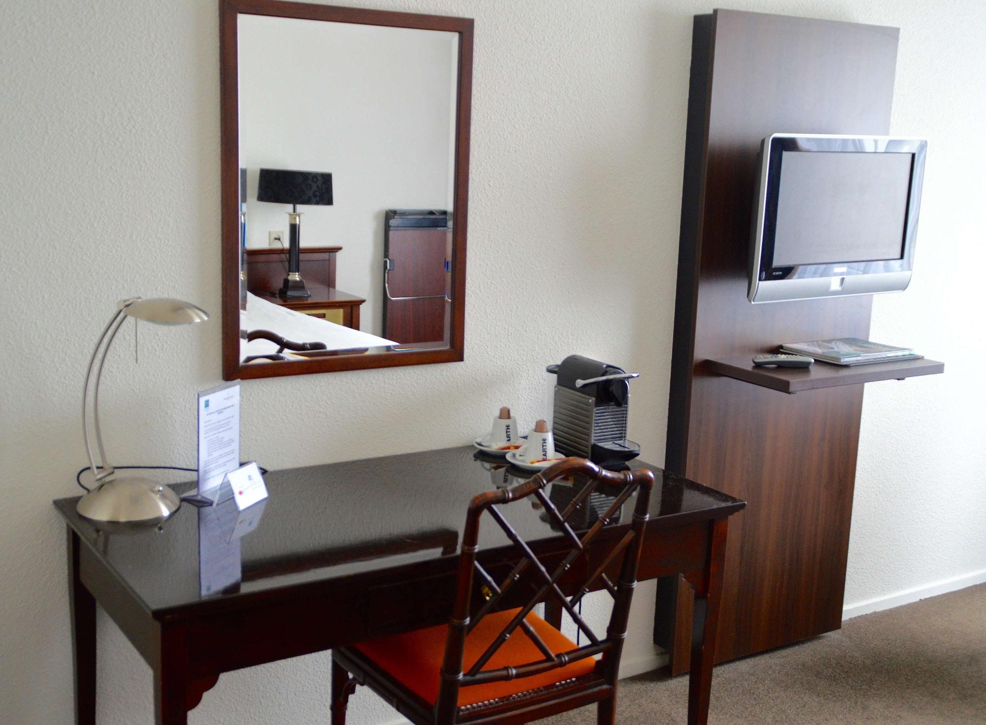Hotel De Blaauwe Leeuw Тернезен Екстериор снимка