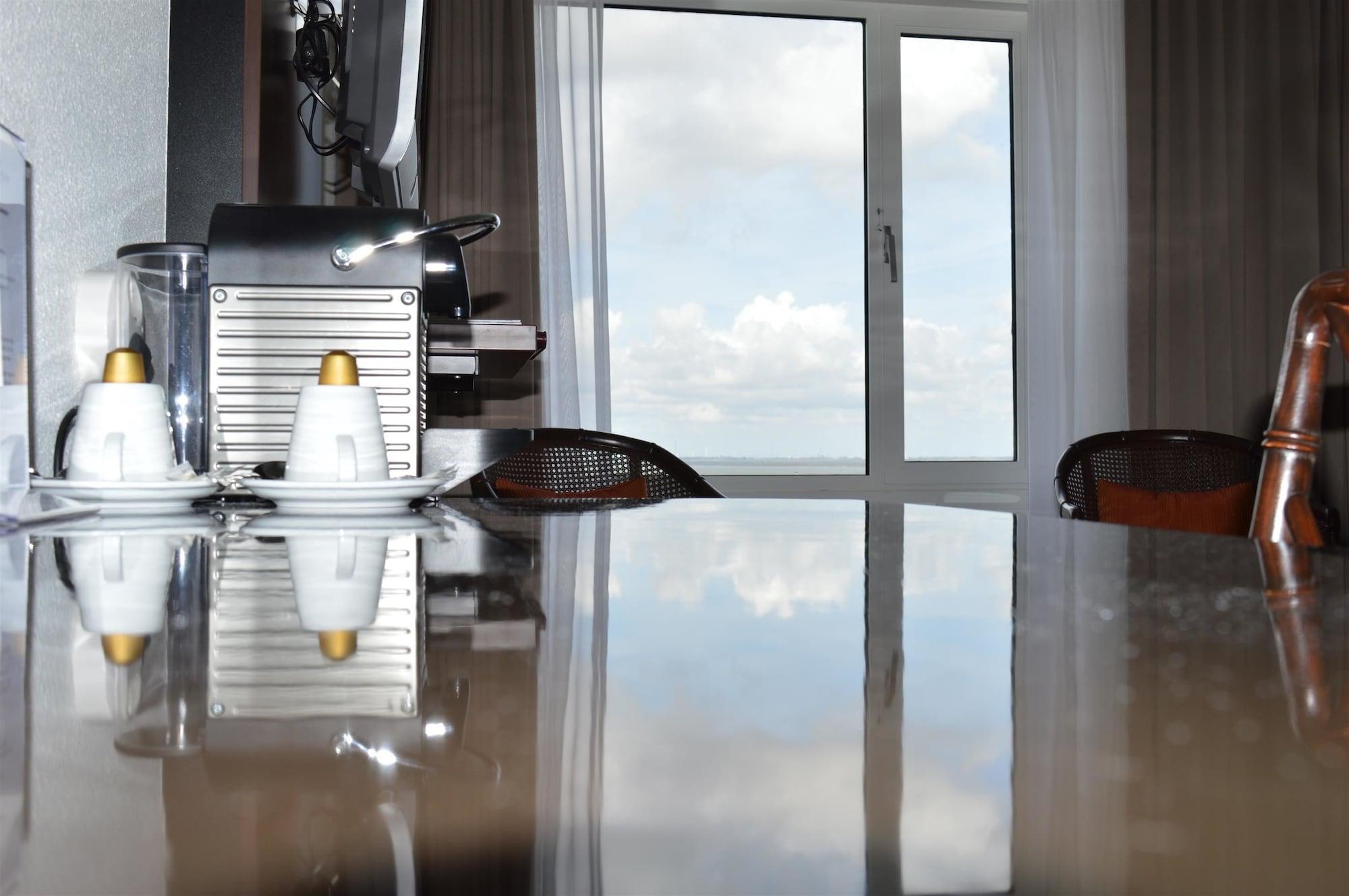 Hotel De Blaauwe Leeuw Тернезен Екстериор снимка