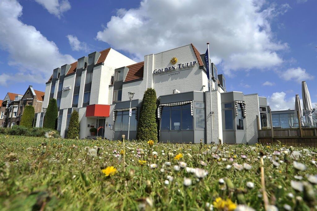 Hotel De Blaauwe Leeuw Тернезен Екстериор снимка