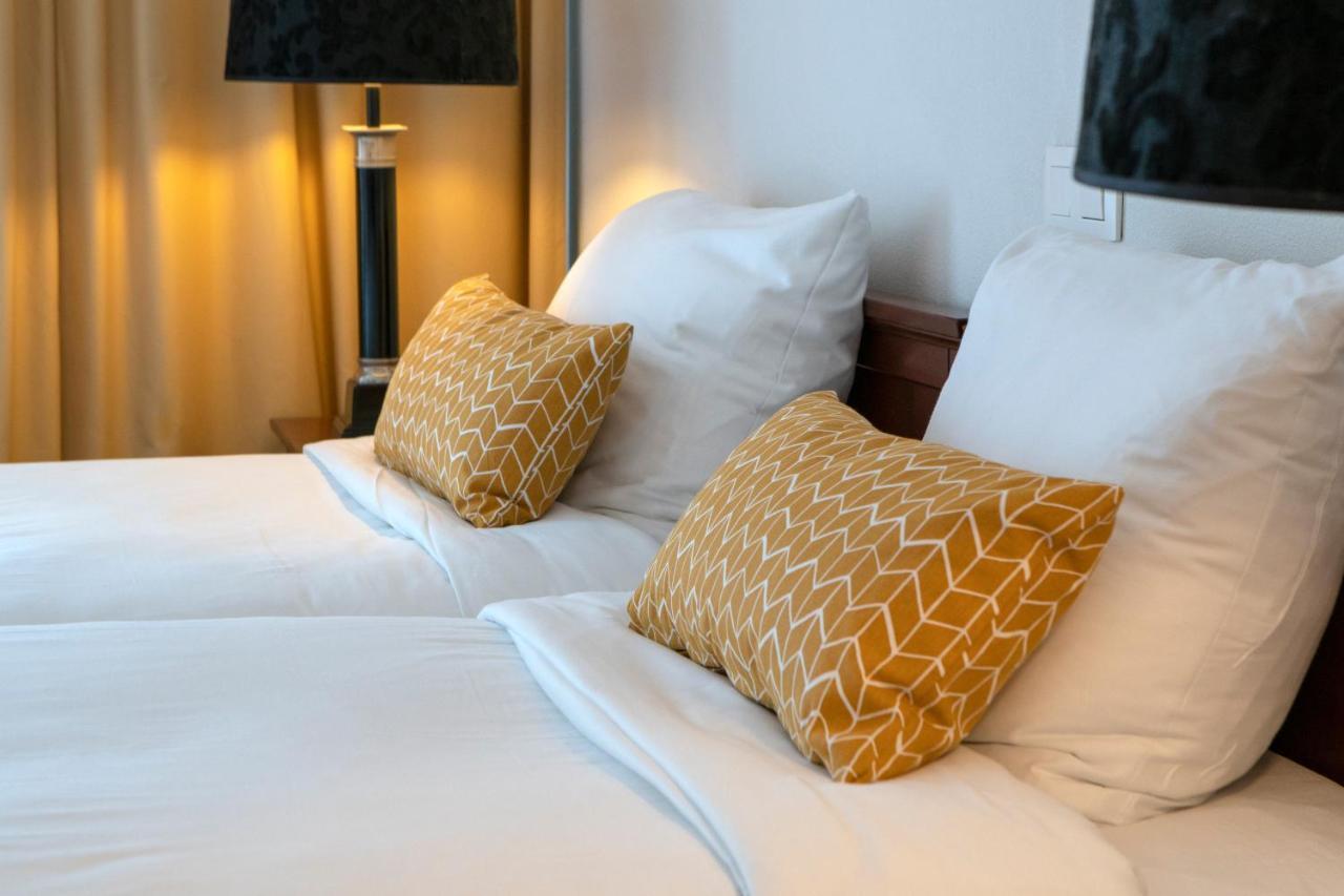 Hotel De Blaauwe Leeuw Тернезен Екстериор снимка