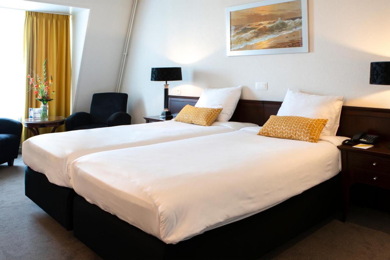 Hotel De Blaauwe Leeuw Тернезен Екстериор снимка